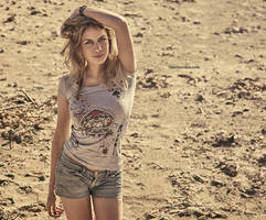 Walkin' On The Sun by CrowsReign