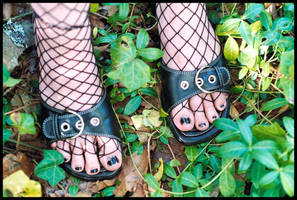 Fire Marie netted toes n vines by woodeye