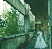 It is the garden in bloom where lovers die by AlexandrinaAna