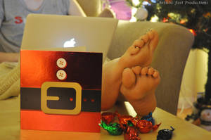 Merry Christmas 2 by Foxy-Feet