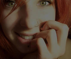 green eyes. by weirdX